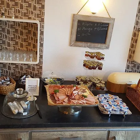 Und Restaurant Hohenzollern 2*